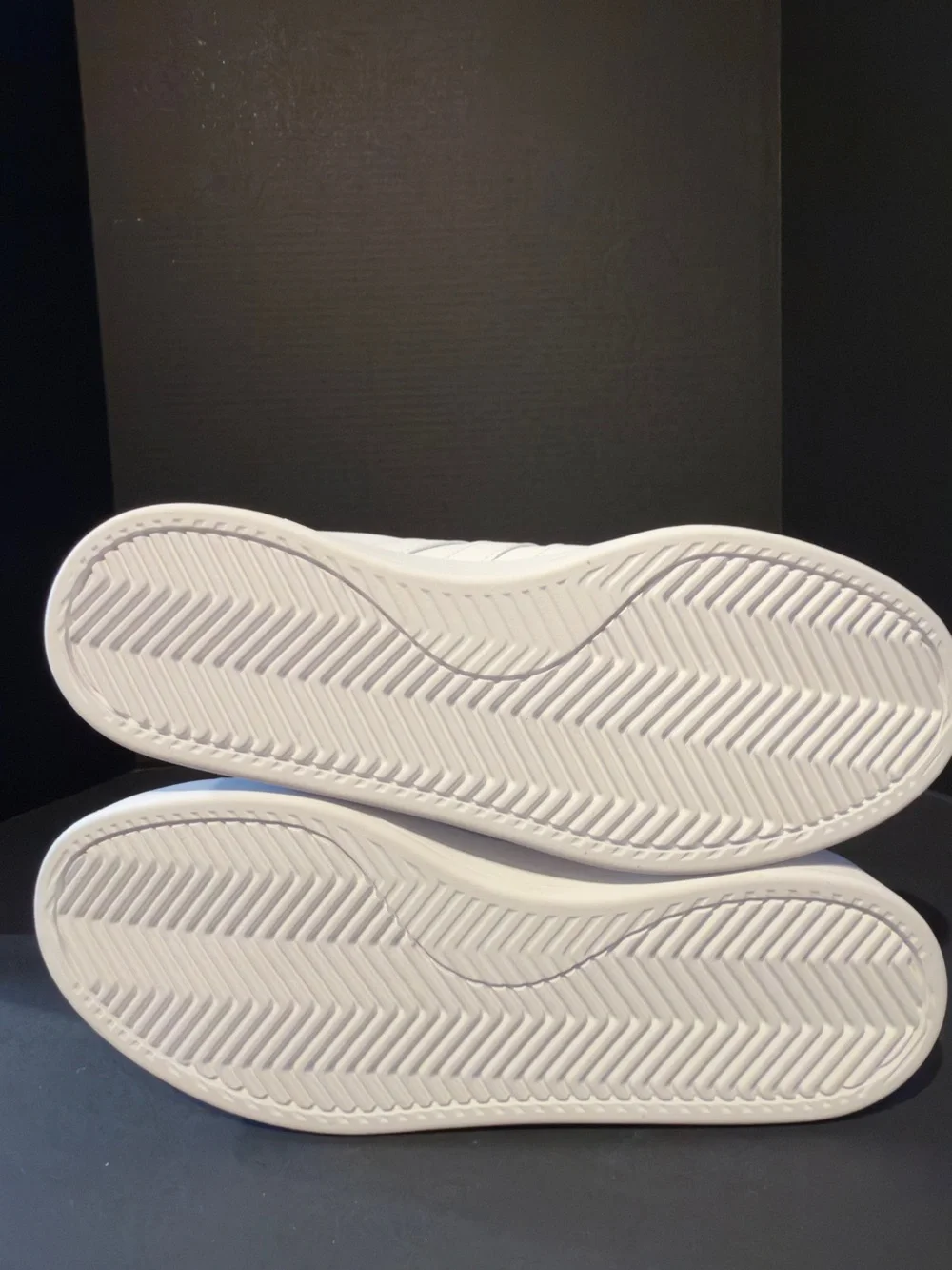 adidas Men's Grand Court White Casual Sneakers with comfort foam insoles 10M